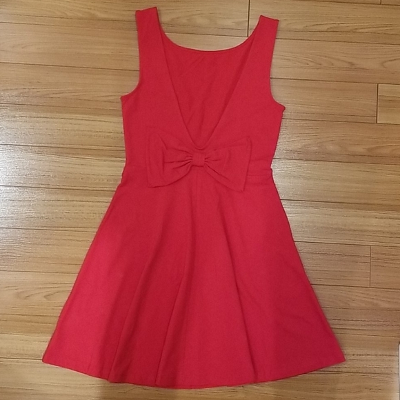 Low Back Skater Dress with Back Bow - Picture 6 of 7